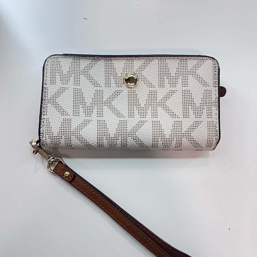 Michael Kors White and Brown Wristlet Wallet